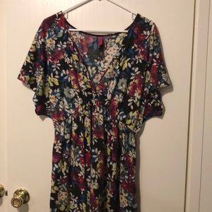 Plus size floral lightweight dress